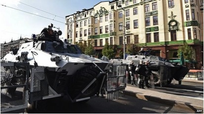 Tanky v ulicích Bělehradu